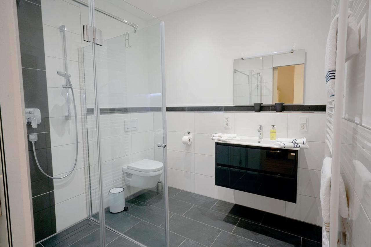 Neu Mont Royal Suiten 2 Bis 4 Personen Traben-Trarbach Exterior photo